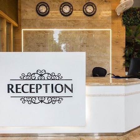 Capital O 47403 Hotel Manjeet Bhopal Eksteriør bilde