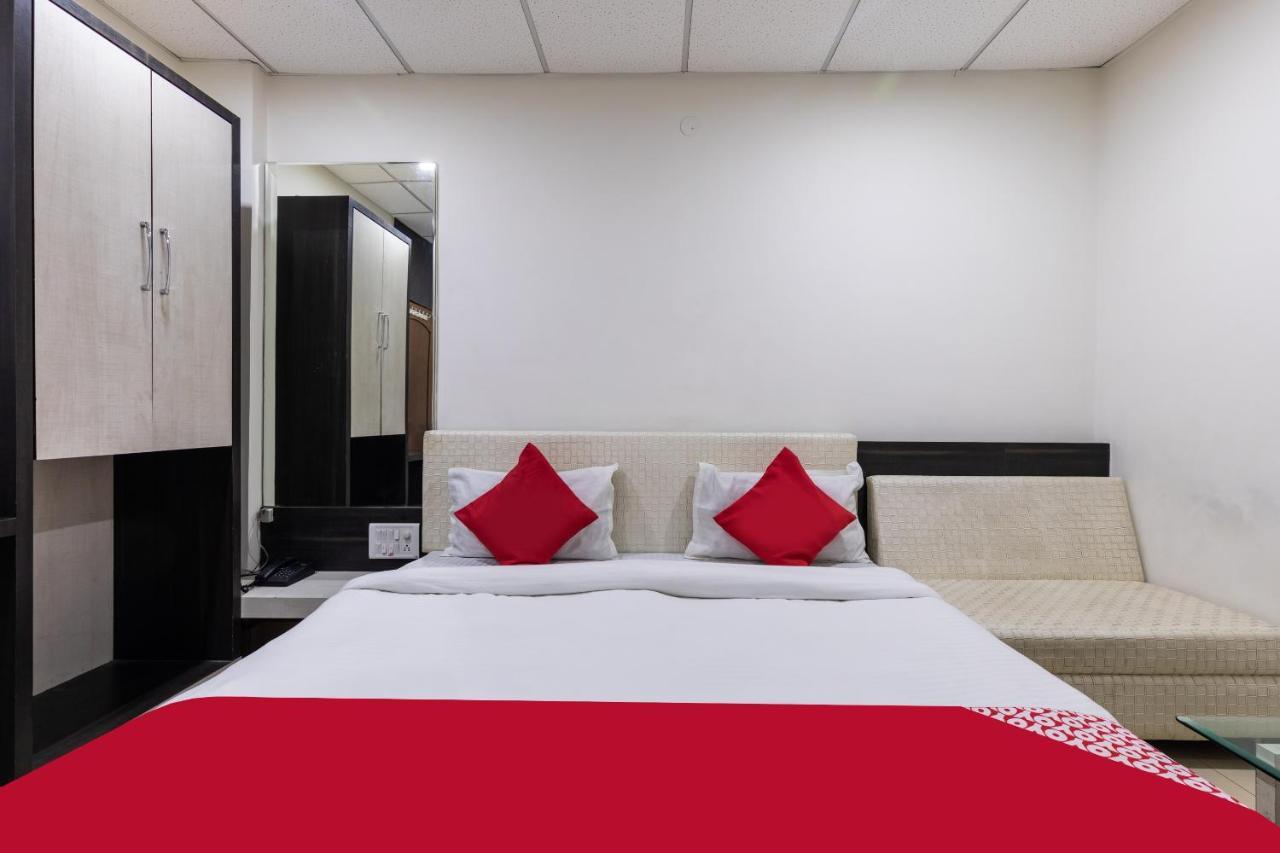 Capital O 47403 Hotel Manjeet Bhopal Eksteriør bilde