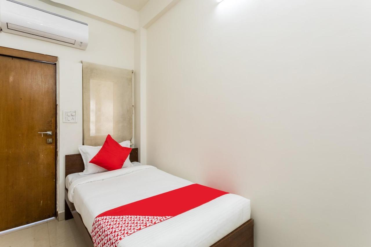 Capital O 47403 Hotel Manjeet Bhopal Eksteriør bilde