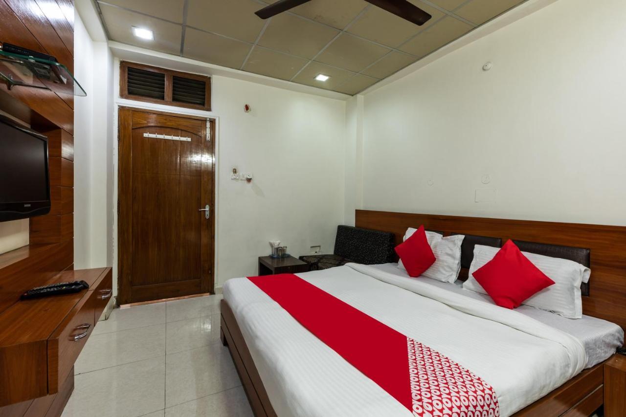 Capital O 47403 Hotel Manjeet Bhopal Eksteriør bilde